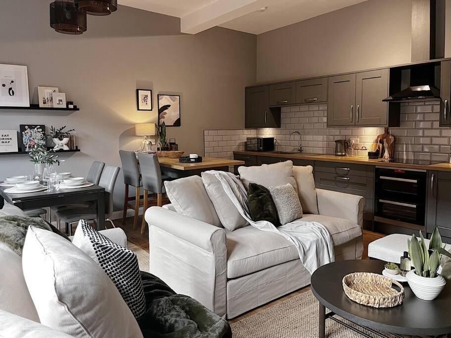 Modern Ground Floor Apartment تودموردن المظهر الخارجي الصورة