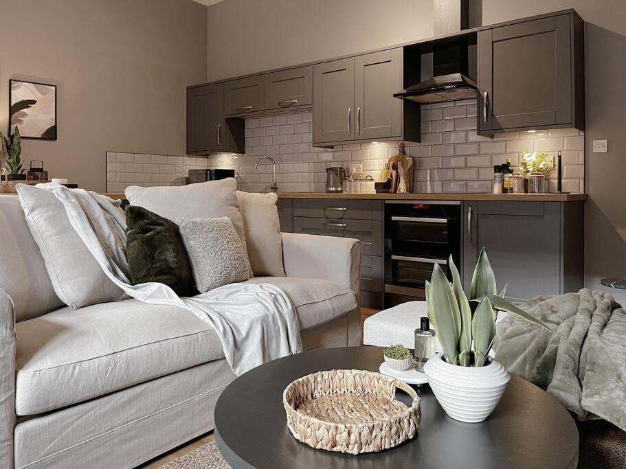 Modern Ground Floor Apartment تودموردن المظهر الخارجي الصورة