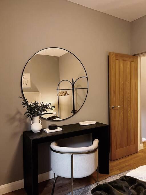 Modern Ground Floor Apartment تودموردن المظهر الخارجي الصورة